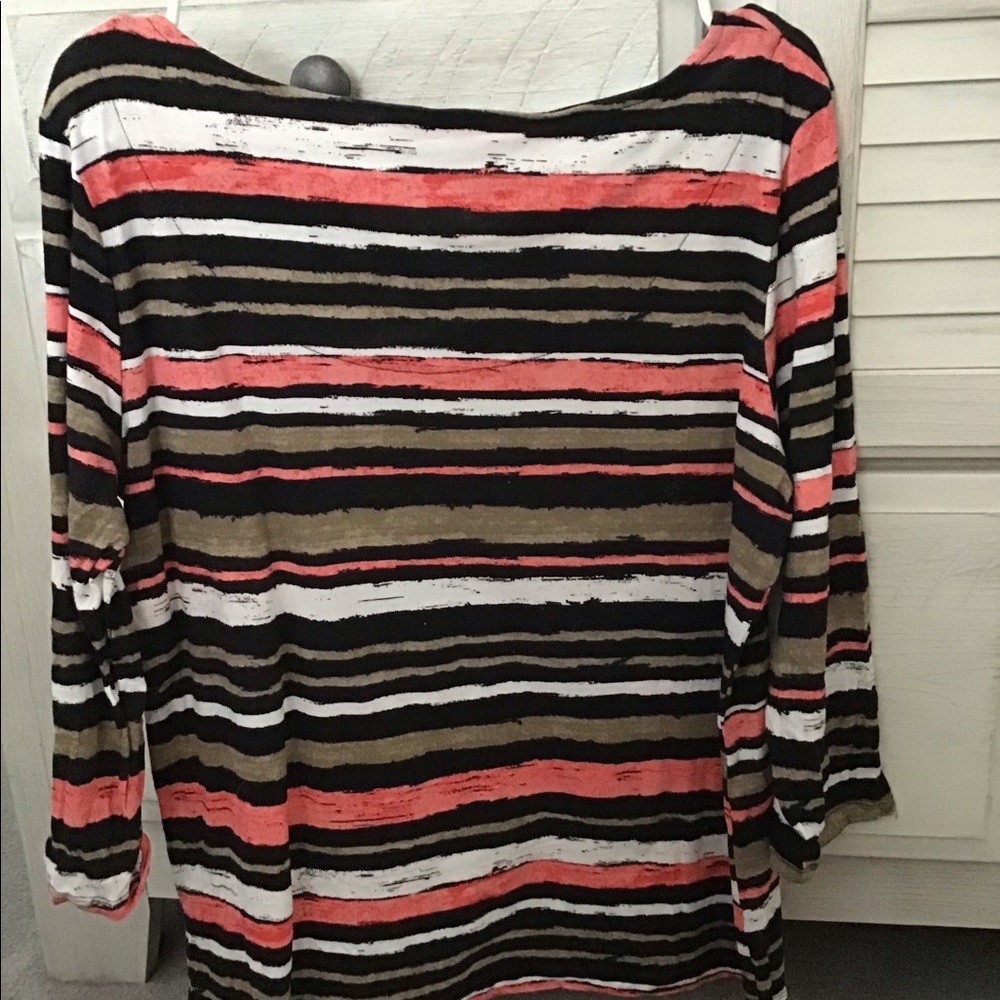 NWOT Ruby Rd top - Picture 3 of 3